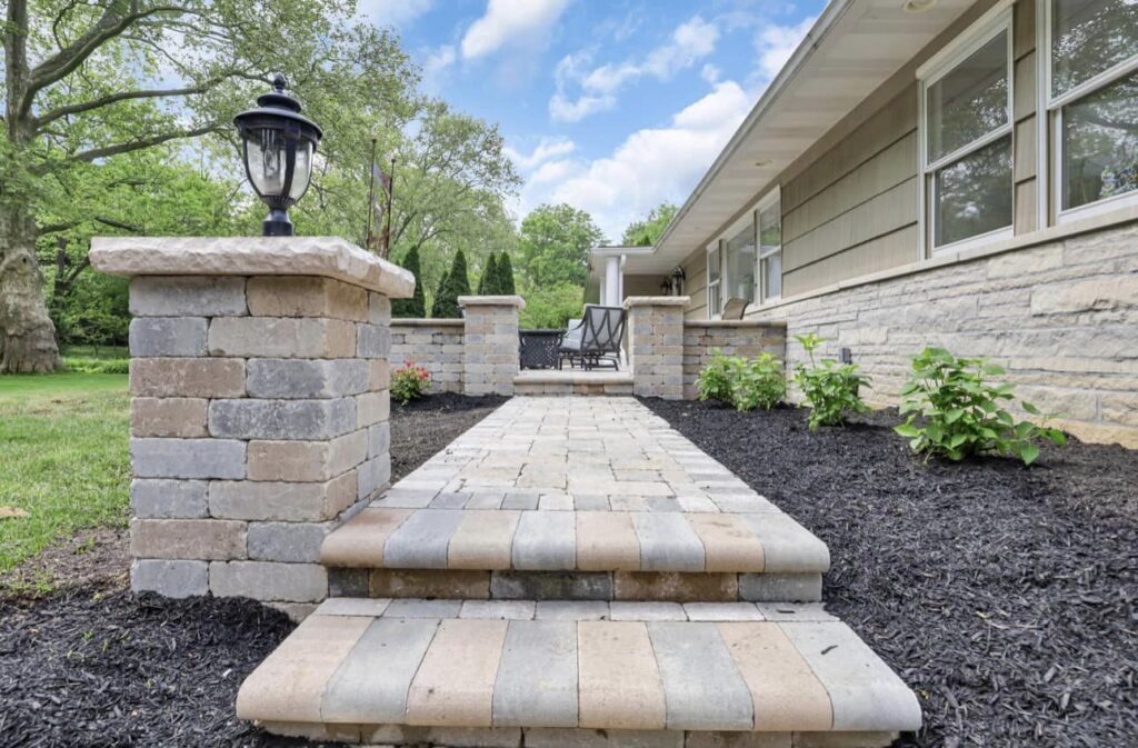 Flores Paver Pathway #7 - Flores Landscapes Walkway with paver steps and mulch edging in Central Ohio